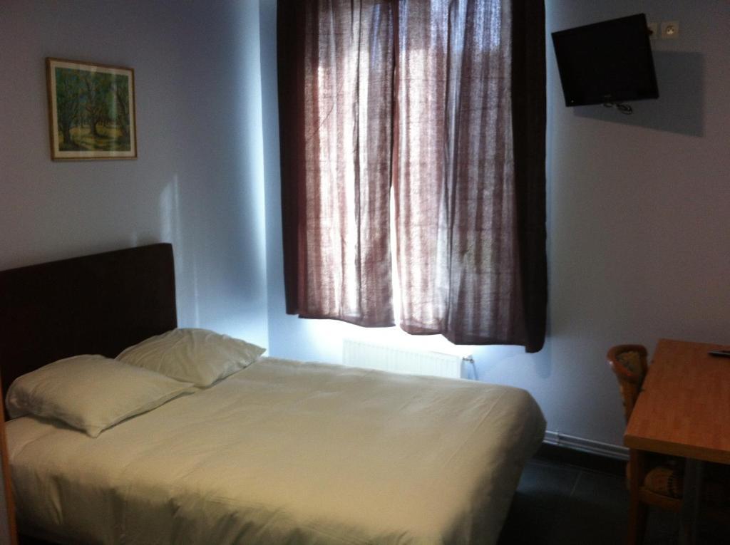 Hotel Moderne Nanterre Bilik gambar